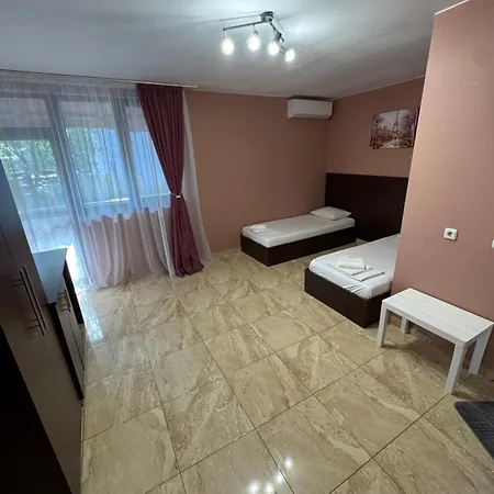招待所 Guest House